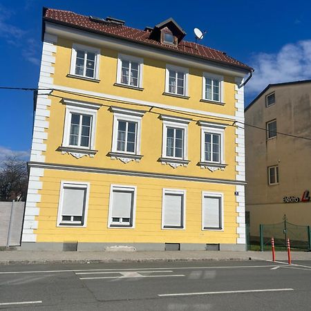 Grosse Ferienwohnung Klagenfurt am Woerthersee Buitenkant foto