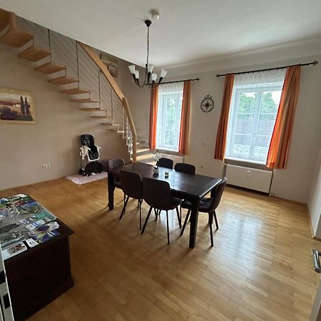 Grosse Ferienwohnung Klagenfurt am Woerthersee Buitenkant foto