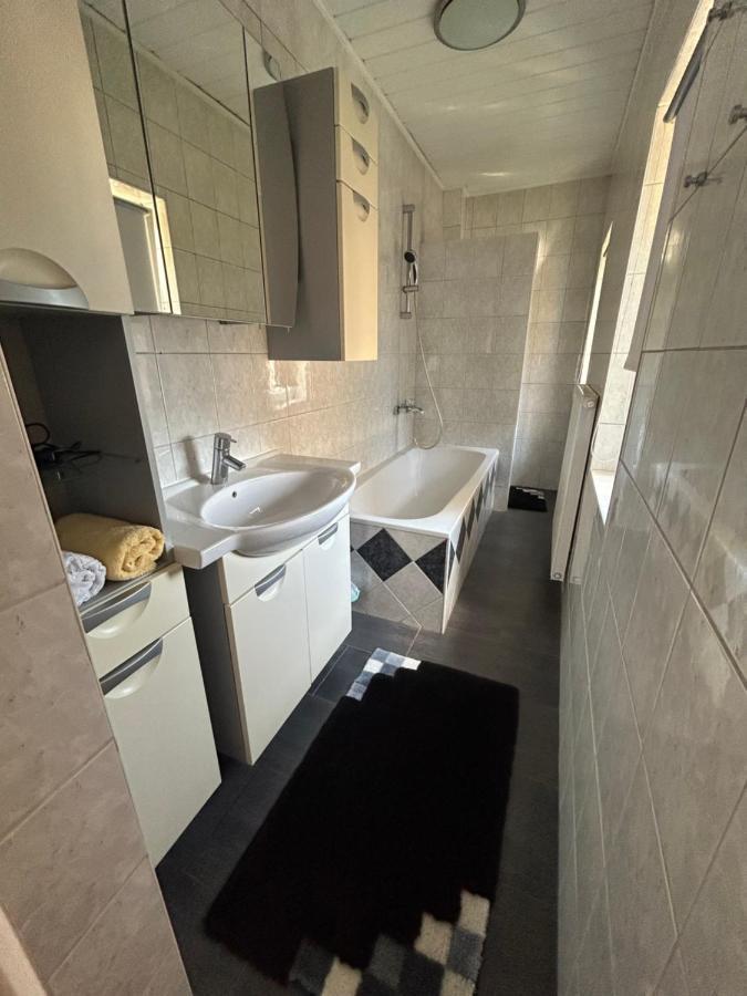 Grosse Ferienwohnung Klagenfurt am Woerthersee Buitenkant foto