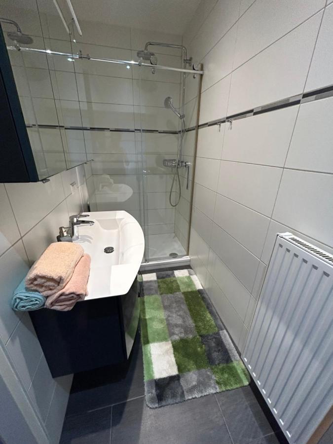 Grosse Ferienwohnung Klagenfurt am Woerthersee Buitenkant foto