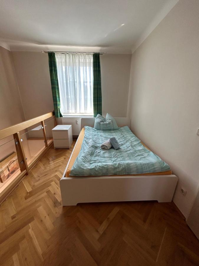 Grosse Ferienwohnung Klagenfurt am Woerthersee Buitenkant foto